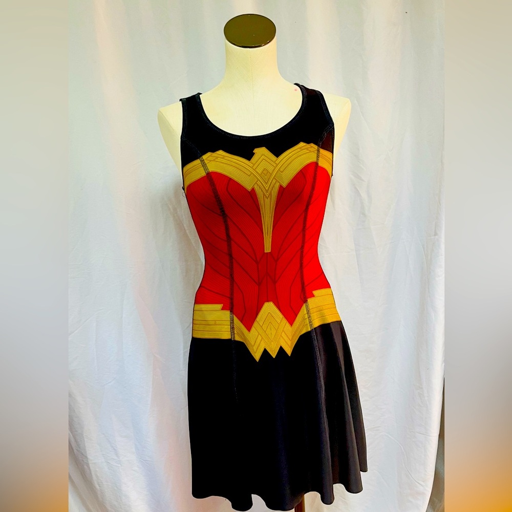 DC COMICS Wonder Woman reversible cosplay dress - stretchy fabric